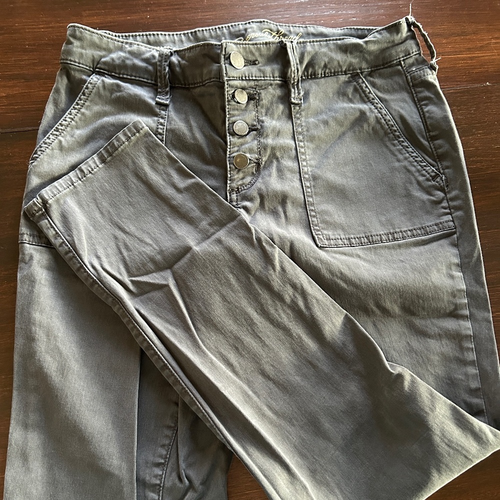 Universal Thread Gray Straight Leg High-Rise Pants - Size 6